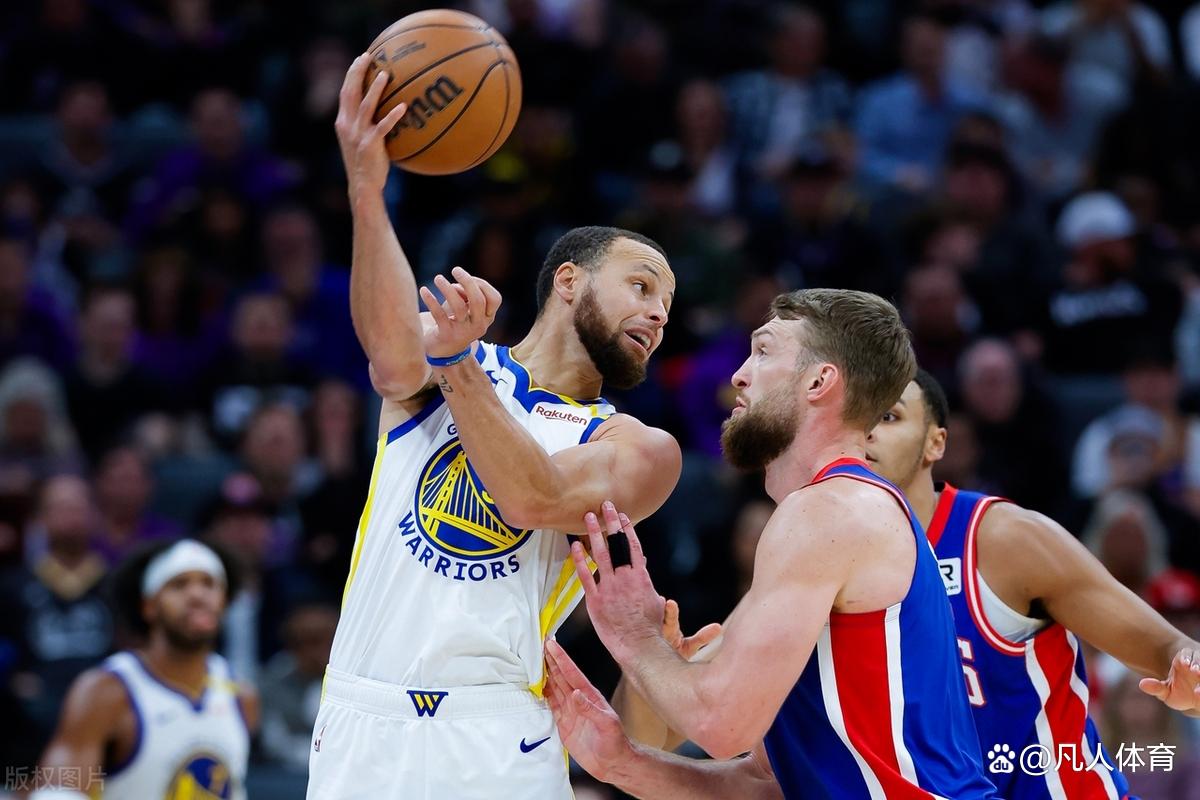 关于勇士队主控库里再砍分大胜国王队的信息