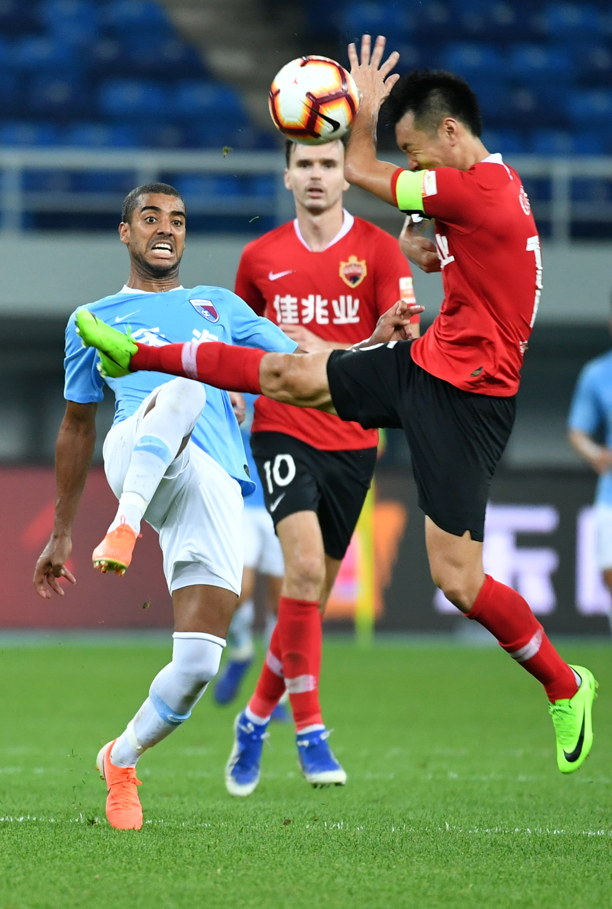 九游体育app-上海世纪达最高峰挑战天津天海，两队针锋相对的简单介绍