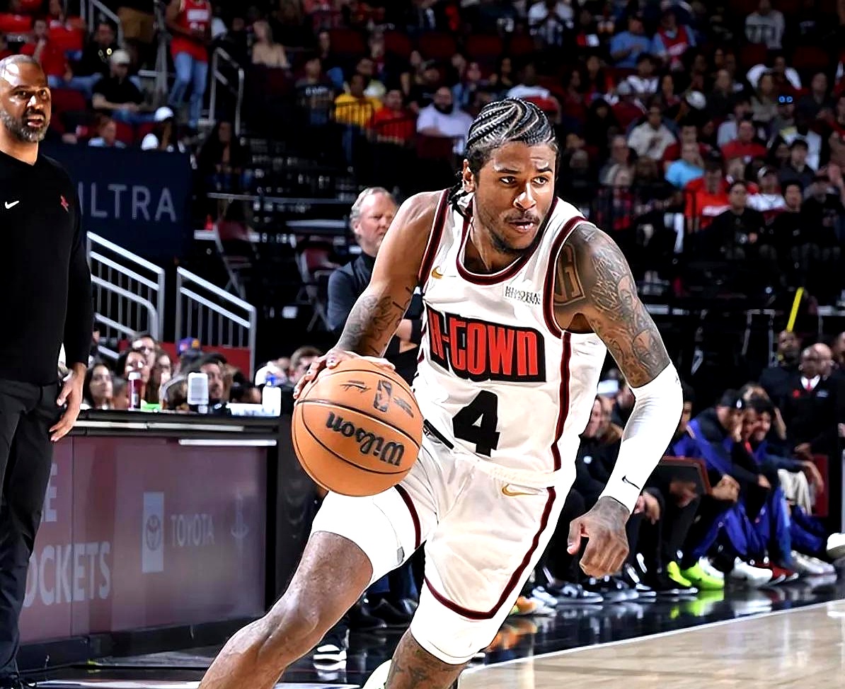 包含火箭控卫连续两场突破，成为球队得分王的词条