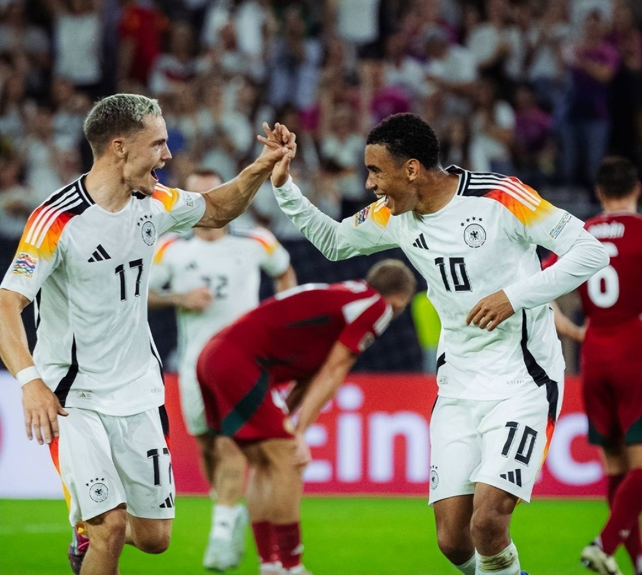 包含欧洲杯预选赛：德国大胜罗马尼亚，晋级希望大增的词条