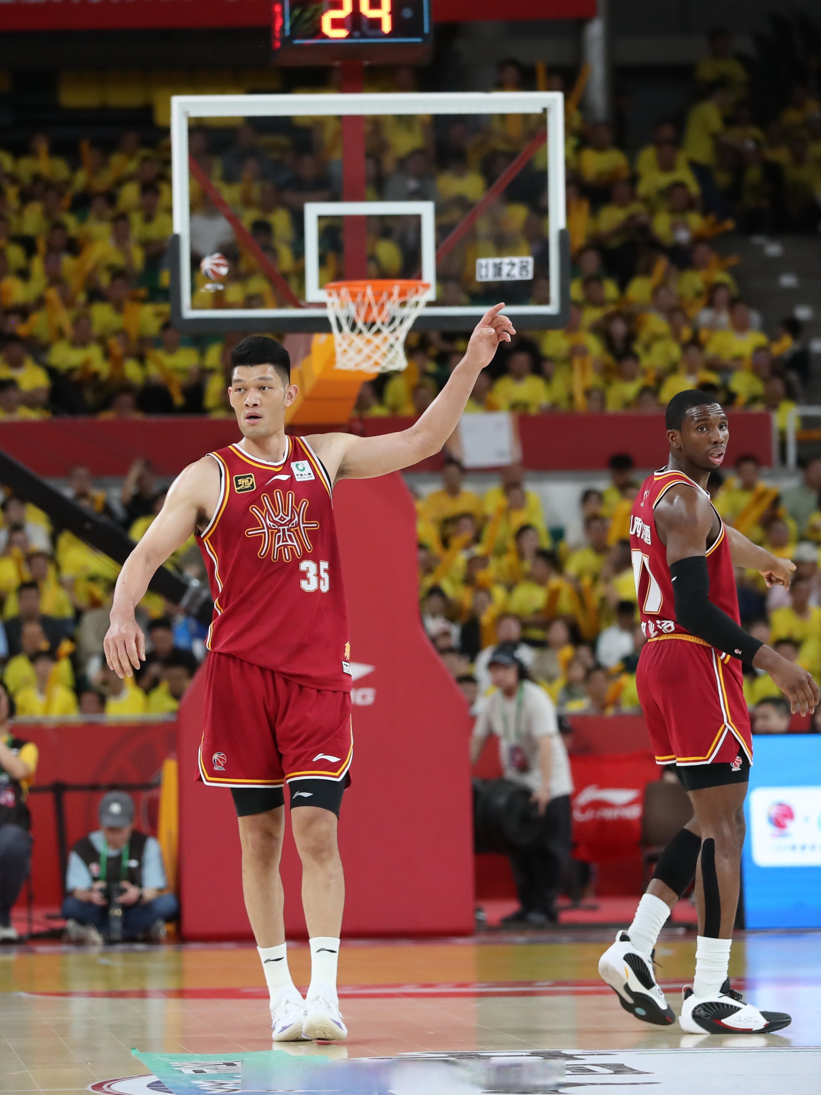 九游体育-山西汾酒与辽宁北六，谁能称霸球场？的简单介绍