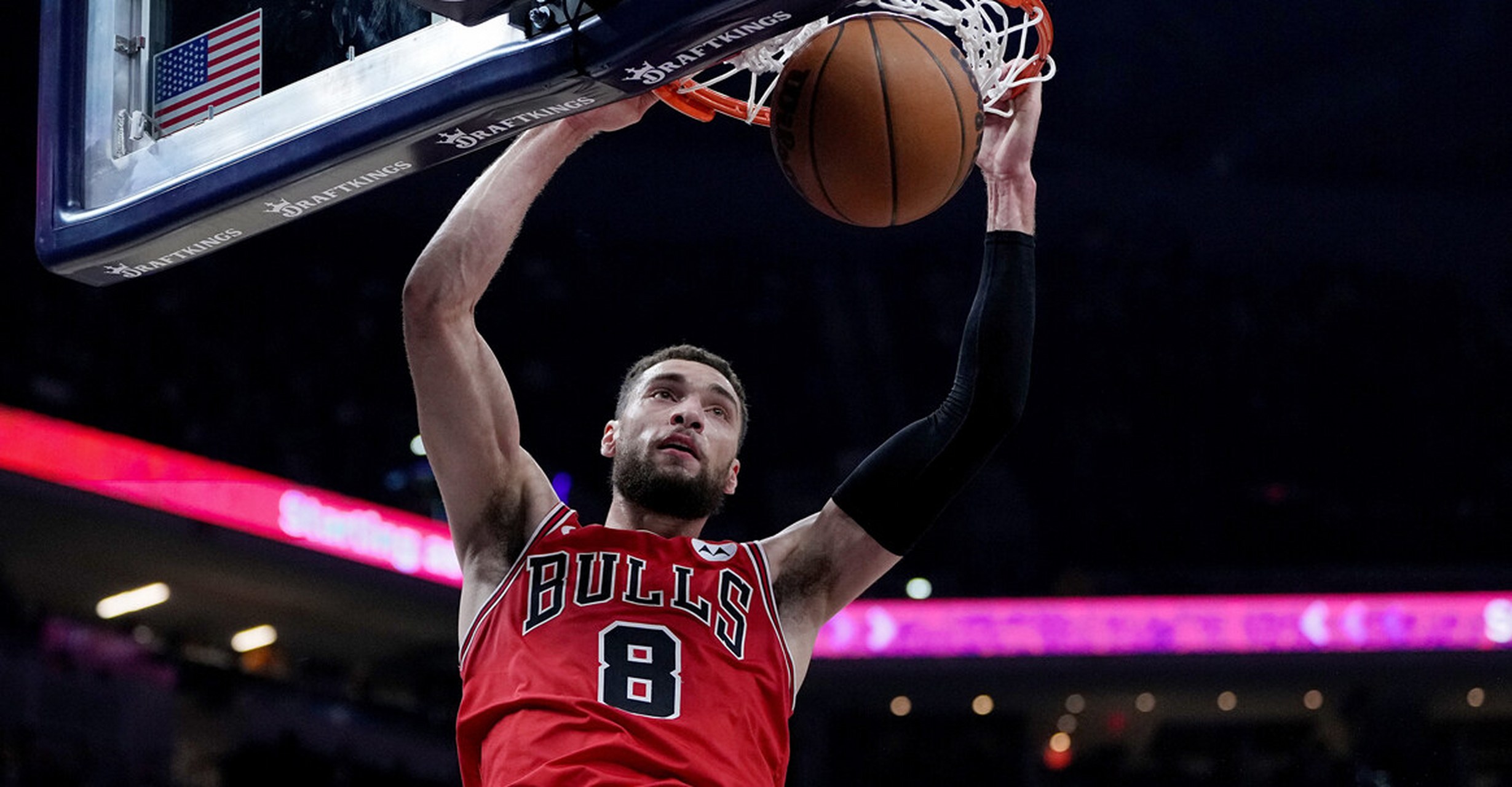 九游体育官方入口-公牛遭逢魔术横扫，拉文空砍30+10徒劳的简单介绍