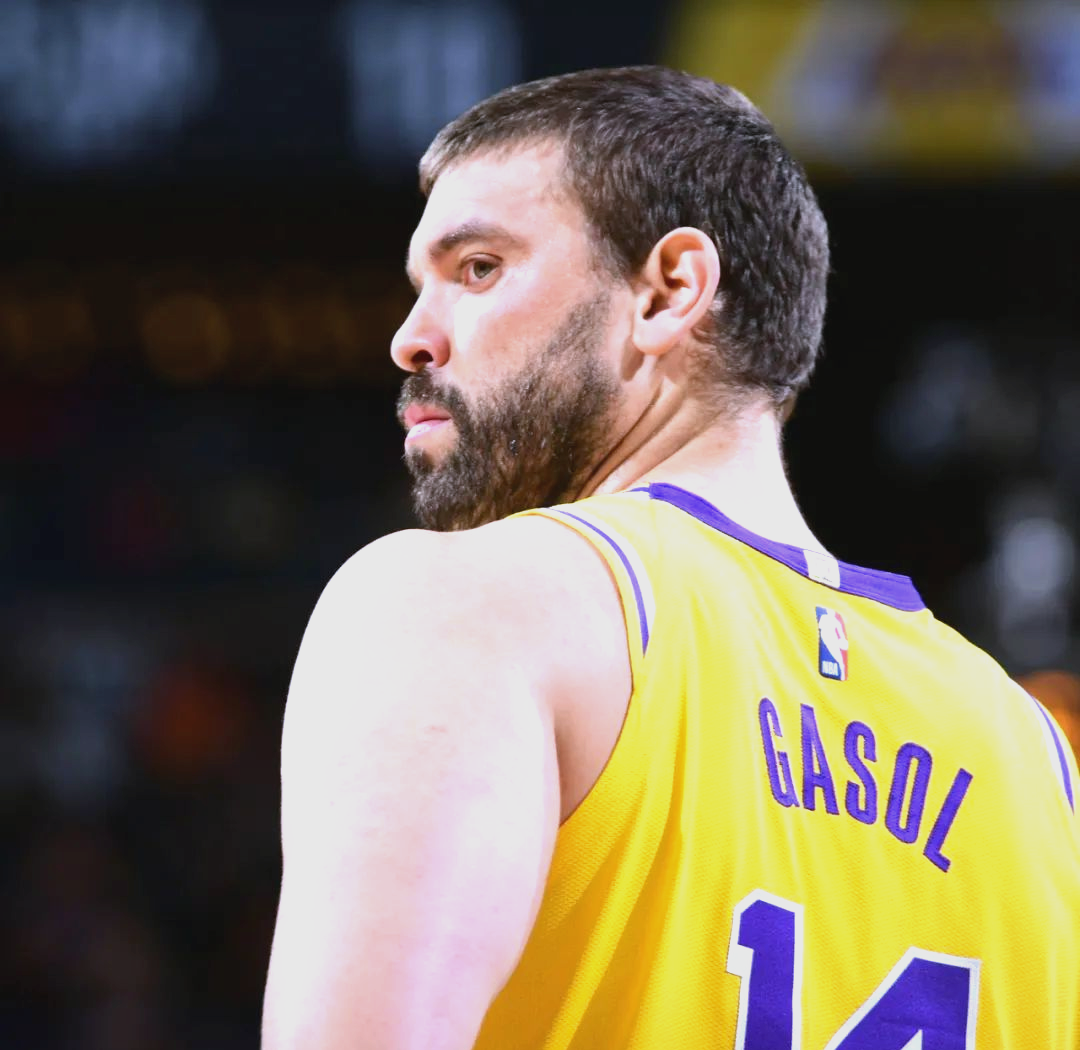 -魔术逆转勇士，小加索尔贡献关键篮板。的简单介绍