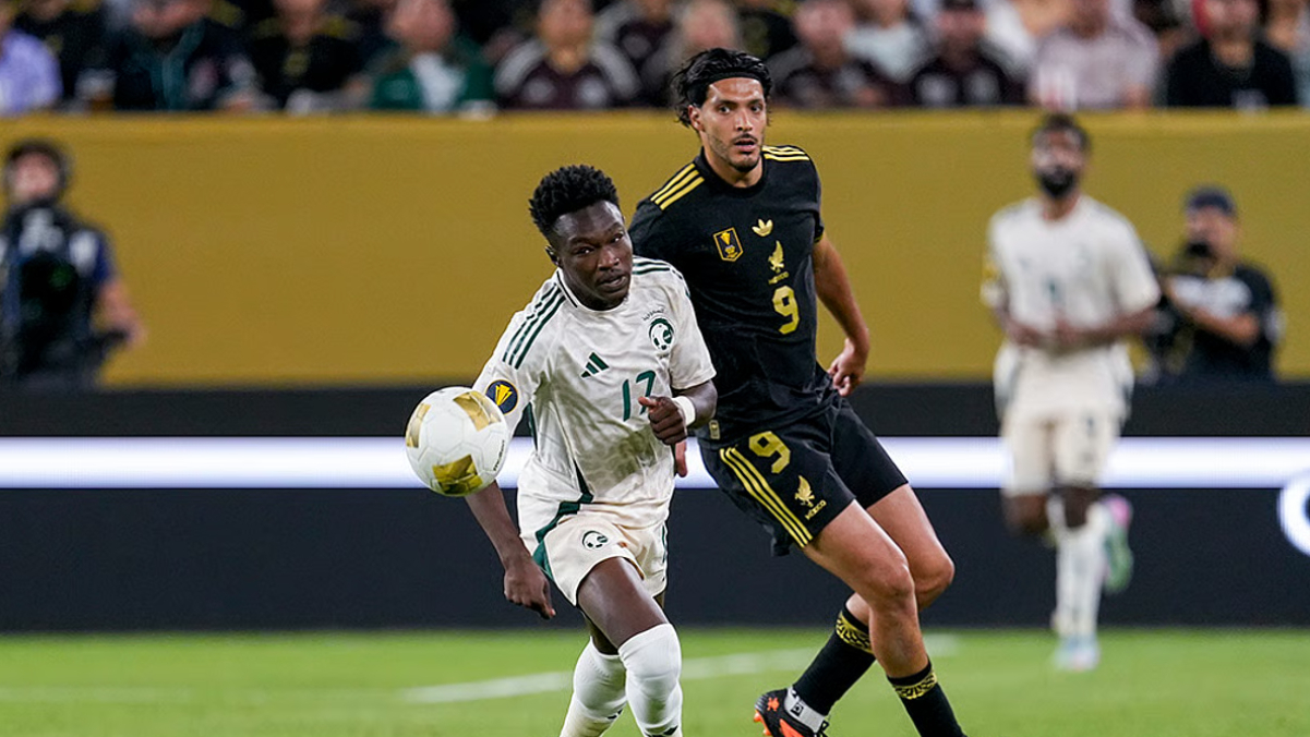 九游体育网页版-墨西哥篮球锦标赛总冠军喜获开心庆祝