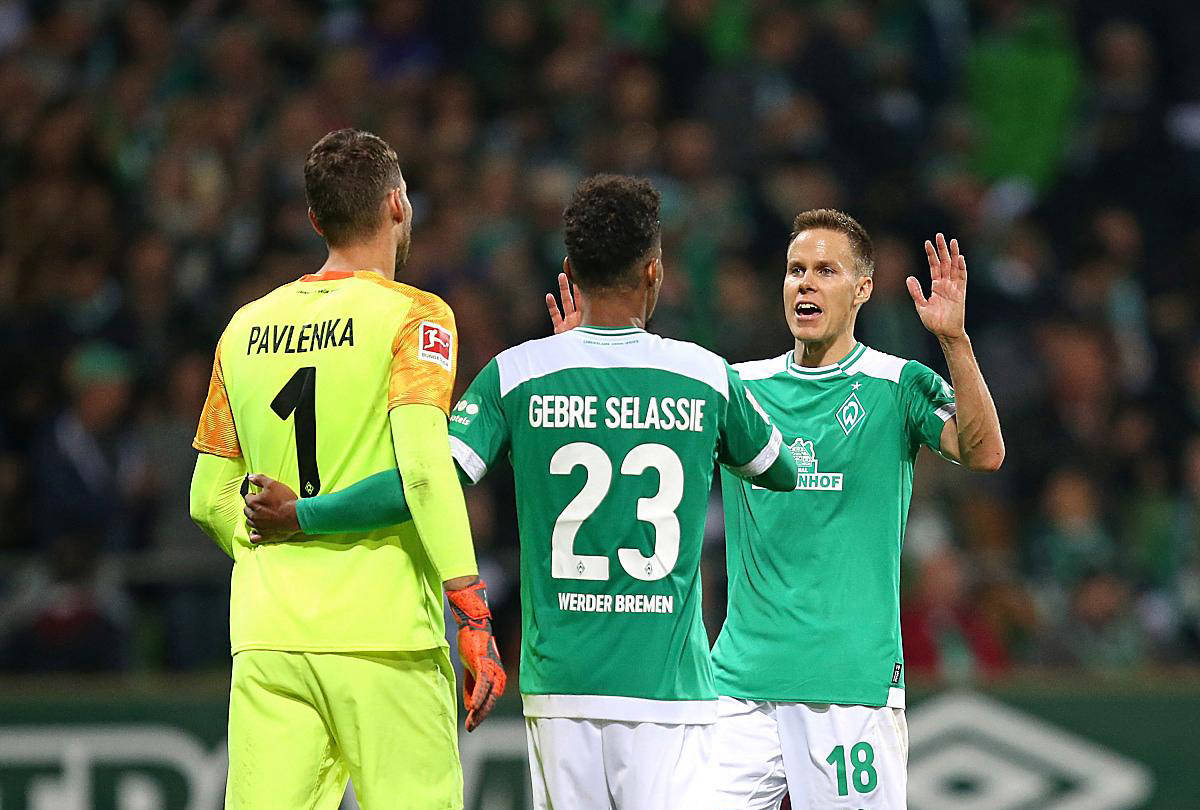 九游体育在线登录-不莱梅遭敌手反击，德甲主场难守阵地