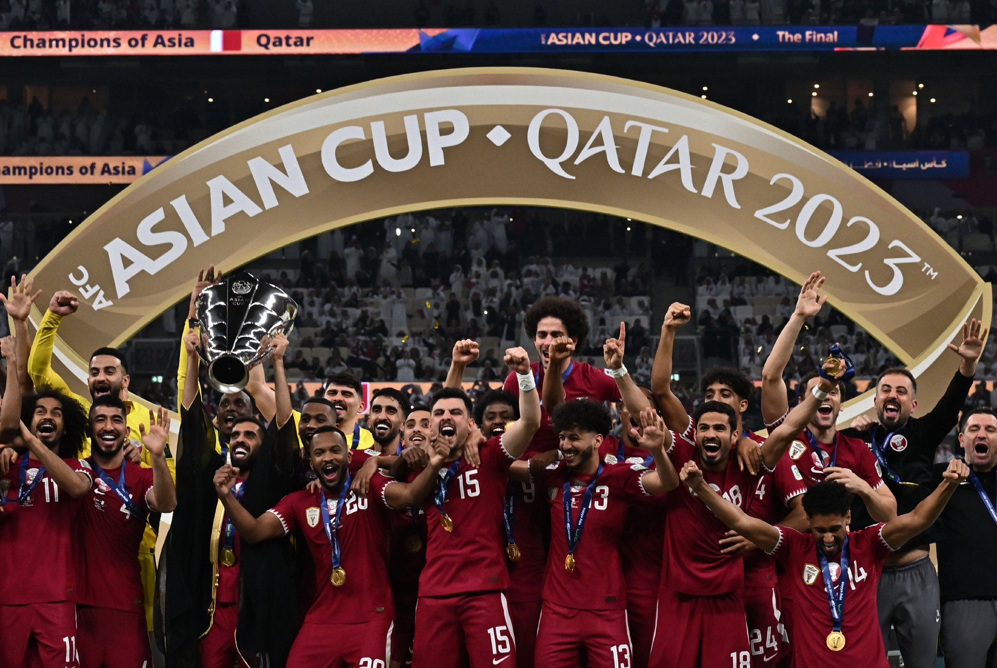 九游体育官方登录入口-阿尔及利亚队获得非洲杯冠军