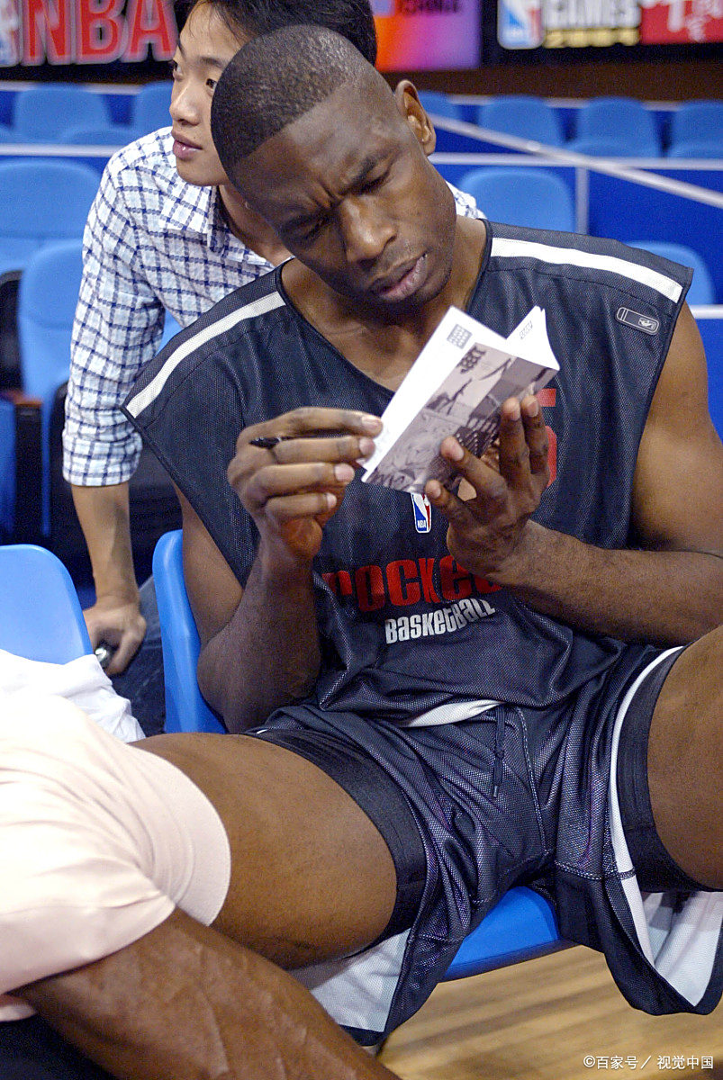 包含球队篮球训练暴露过度训练成果，引发质疑的词条