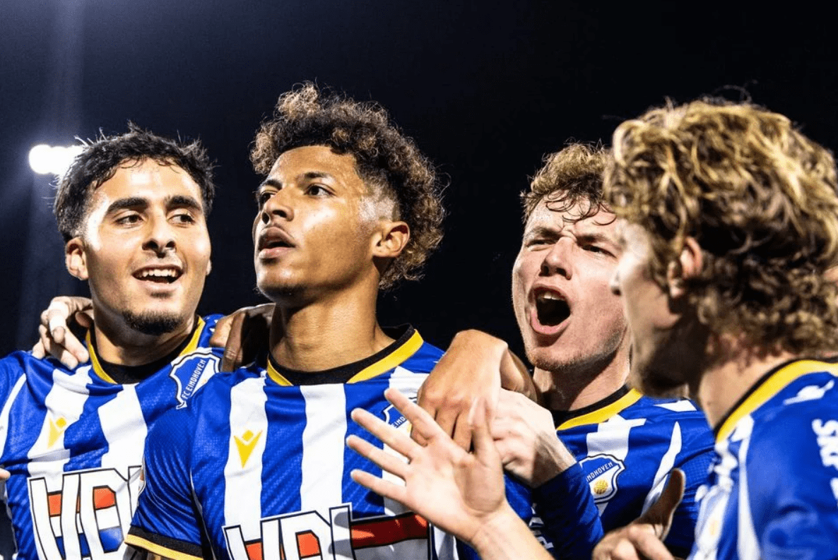 -关于车路士主场逼平，保持不败状态的信息