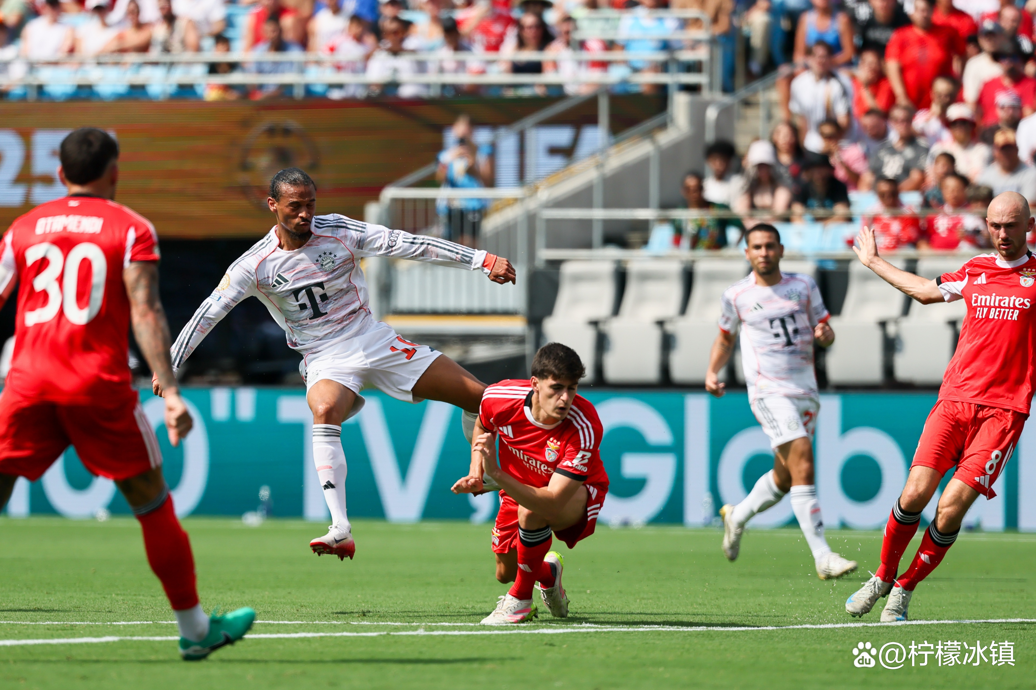 拜仁完胜西致，晋级前景一片乐观的简单介绍